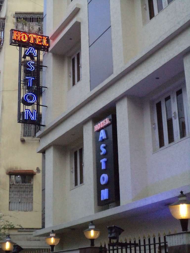 Hotel Aston Calcutta Extérieur photo